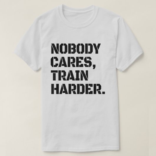 誰も気によく練習しない Tシャツ (デザイン正面)