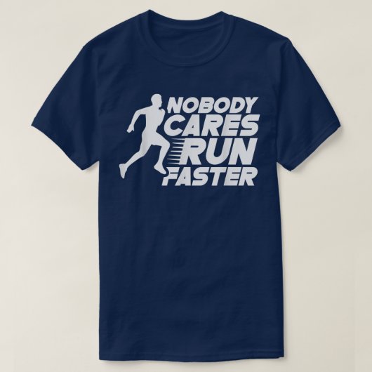 誰も気に速くことわざモチベーション・チームCu Tシャツ (デザイン正面)