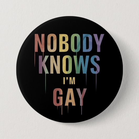 誰も私がゲイだって知らない LGBTプライド 缶バッジ (正面)