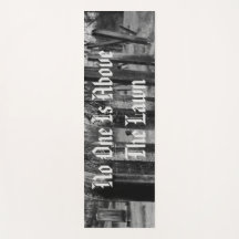 誰も芝生の上に居ない