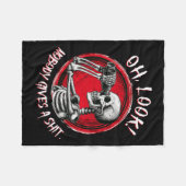 誰も面白いハロウィン与えの衣装を見ていない フリースブランケット (正面(横))