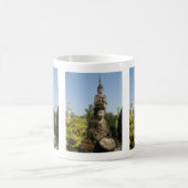 誰を崇拝してる?タイ,イサーン,ノングカイ コーヒーマグカップ (中央)