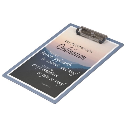 調整おめでとうの最初の記念日をパーソナライズ クリップボード (アングル)