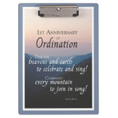 調整おめでとうの最初の記念日をパーソナライズ クリップボード (正面)