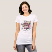 諺の31:25彼女は強さで着ます Tシャツ (正面フル)