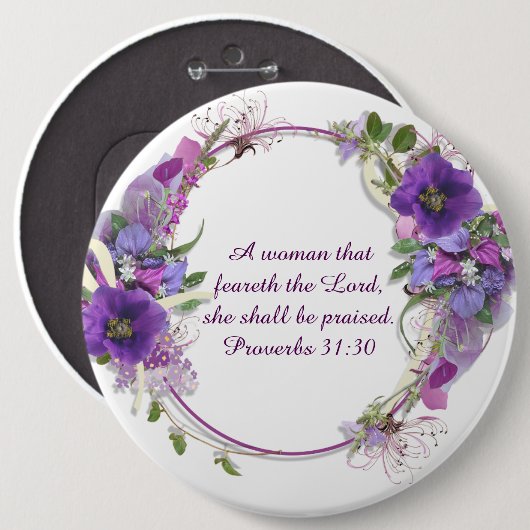 諺31の女性のキリスト教の紫色の花のリース 缶バッジ (正面&裏面)
