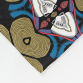 謎のフクロウとハート模様 フリースブランケット (角)