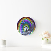 謎の姿が次元間配列で ラウンド壁時計 (ホーム)