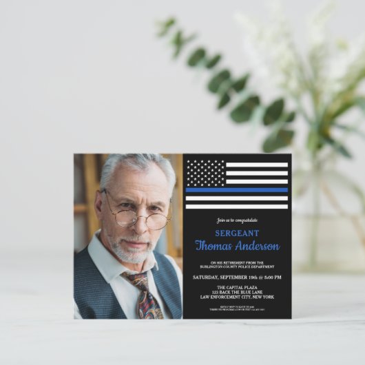 警モダン察官のカスタム写真退職 インビテーションポストカード (スタンド正面)