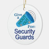 警備員のために大声で叫ぶ セラミックオーナメント (左)