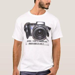 警告するソニー: 私にカメラがあり、Hを…知っています Tシャツ