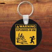 警告だ!使用中の爆発物キーチェーン キーホルダー (正面)