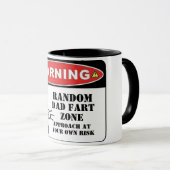 警告のおもしろいパパファート地域の父親のパパの贈り物 マグカップ (正面右)