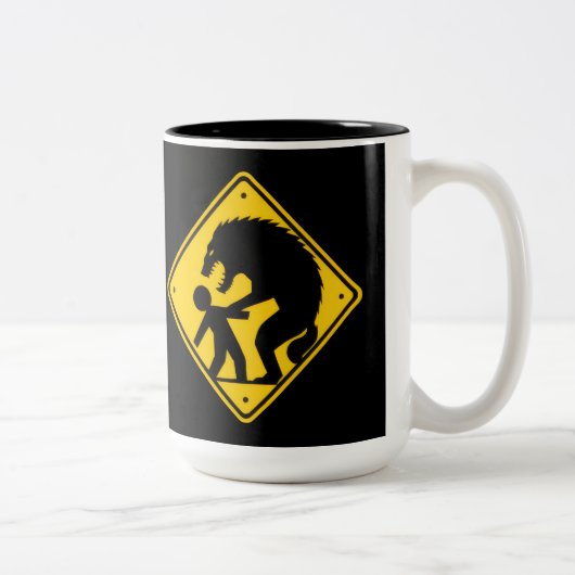 警告ワーウルフ交通標識 ツートーンマグカップ (右)