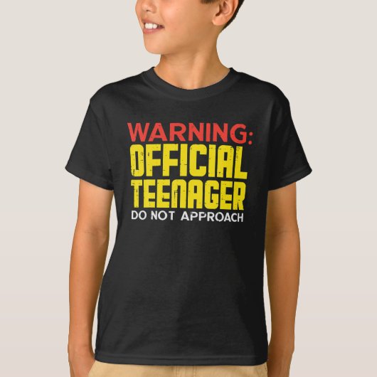 警告10代の若者13おもしろい誕生日13 Tシャツ (正面)