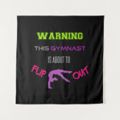 警告:この体操選手はもうすぐ激しく動く タペストリー (正面)
