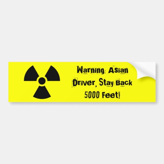 警告: アジア運転者は、5000の足をとどまります! バンパーステッカー (正面)