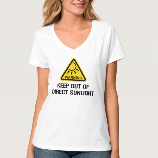 警告-直接日光から保って下さい Tシャツ (正面)