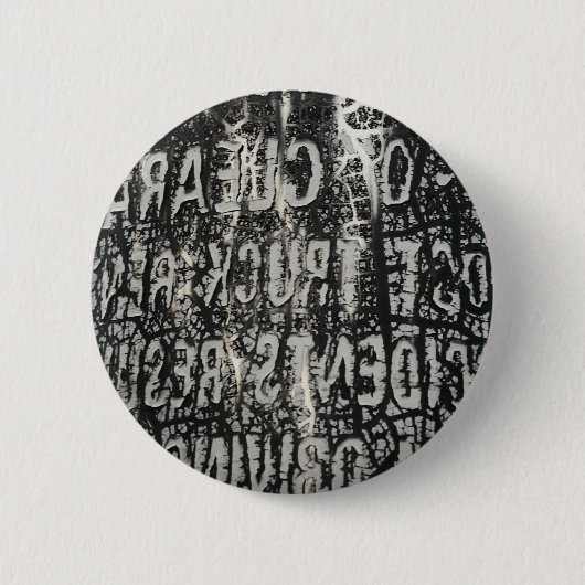 警告 缶バッジ (正面)