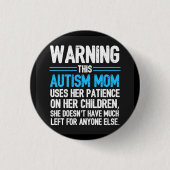 警告 缶バッジ (正面)