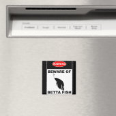 「警告s:BETTA FISHに注意」の看板マグネット マグネット (インサイチュ (食洗機))