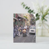 警官、バイクもしくは自転車に乗る人、ブードゥー ポストカード (スタンド正面)