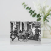 警察が密輸酒を押収, 1923 ポストカード (スタンド正面)