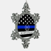 警察によってスタイルを作られる米国旗のカスタマイズモノグラム スノーフレークピューターオーナメント (左)