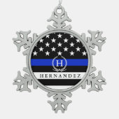 警察によってスタイルを作られる米国旗のカスタマイズモノグラム スノーフレークピューターオーナメント (正面)