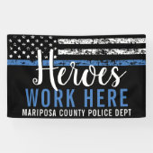 警察のヒーローがここにブルーラインアメリカ国旗を掲げる 横断幕 (横)