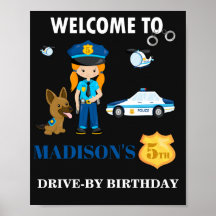 警察の歓迎パーティーのサイン女の子警察官のサイン