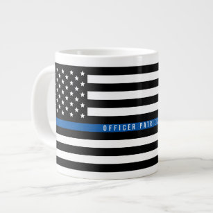 警察の細いブルーラインアメリカ国旗モノグラムの ジャンボコーヒーマグカップ