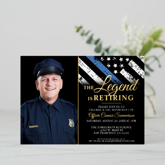 警察の細い青い線のフラグ退職写真 箔招待状 (立ち正面)