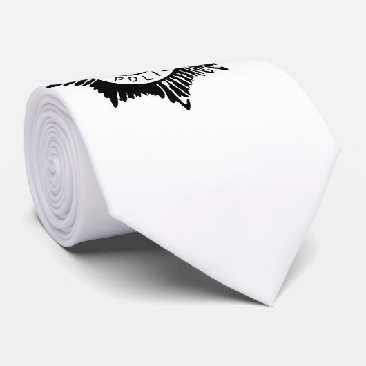 警察はタイに記章を付けます ネクタイ (ロール)