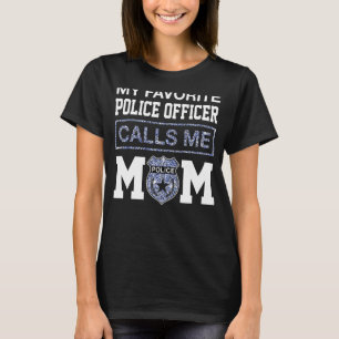 警察官お気に入りのは私を母と呼ぶ Tシャツ