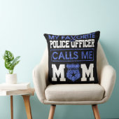 警察官がお気に入りのママと呼ぶ女性 クッション (椅子)