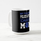 警察官がお気に入りのママと呼ぶ女性 コーヒーマグカップ (正面左)