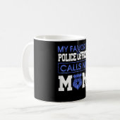 警察官がお気に入りのママと呼ぶ女性 コーヒーマグカップ (正面左)