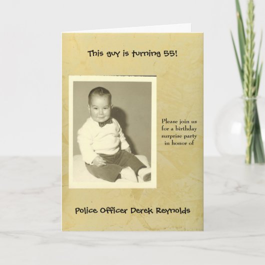 警察官が誕生日パーティーの招待を驚かす 招待状 (正面)