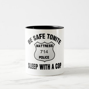 警察官との睡眠 ツートーンマグカップ