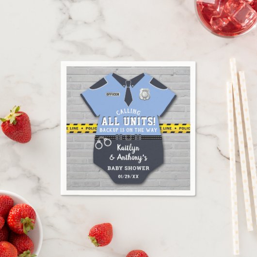 警察官の赤ちゃんシャワー スタンダードカクテルナプキン (インサイチュ)
