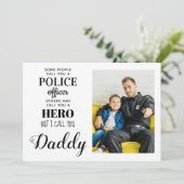 警察官ヒーローパパ父の日の写真 シーズンカード (スタンド正面)