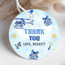 警察少年1歳の誕生日パーティー