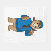 警察帽を被って警察官になる フリースブランケット (正面(横))