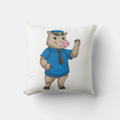 警察帽を被って警察官のように威張る クッション (正面)