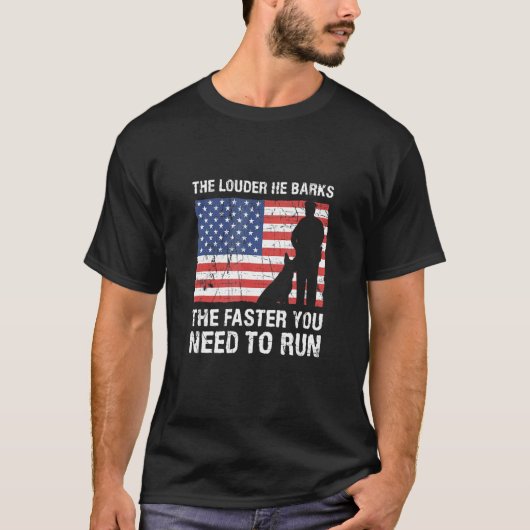 警察犬アメリカ旗将犬Gsd America Tシャツ (正面)