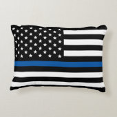 警察薄型ブルーラインアメリカ国旗の名前の追加 アクセントクッション (裏面)