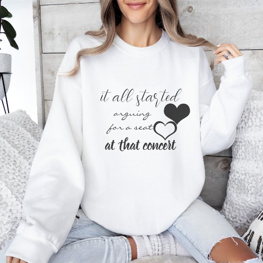 議席を求めて議論が始まった スウェットシャツ