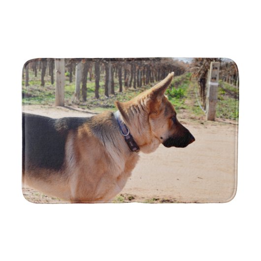 護衛中のアルザス犬 バスマット (正面)
