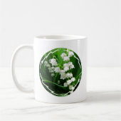 谷のコーヒー・マグの白いユリ コーヒーマグカップ (左)